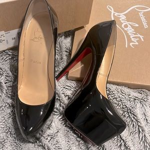 Authentic Christian Louboutin daffodil size 38. No scuffs, box included.